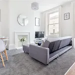 Host & Stay - Montpellier Villa Apartment