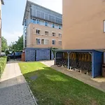 For Students Only Private Bedrooms With Shared Kitchen At Shaftesbury Hall In The Heart Of Cheltenham