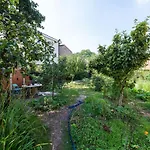 For Students Only Private Bedrooms With Shared Kitchen At Shaftesbury Hall In The Heart Of Cheltenham