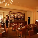 The George Hotel & Monty\'S