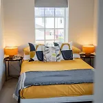 No 33 Stylish And Modern 1 Bed Apartment