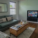 No 33 Stylish And Modern 1 Bed Apartment