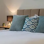 Content-Living