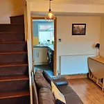 Town Centre House With Free Parking