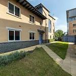 For Students Only Private Bedrooms With Shared Kitchen At Shaftesbury Hall In The Heart Of Cheltenham
