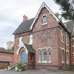 Spacious 2Br Victorian Cheltenham Flat In Cotswolds - Free Parking