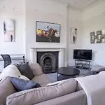Montpellier Regency Apartment Balcony & Parking