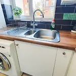 Impeccable 4-Bed House In Cheltenham
