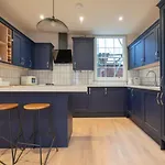 Pass The Keys Stylish Grade II Listed House