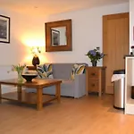 Entire Apartments In The Heart Of The Suffolks - Gl50 Apartments