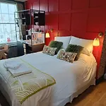 Rooms On The Prom