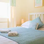 Central 2 Bed House W/ Garden And Free Parking!