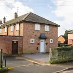 Compton House - 4 Bed