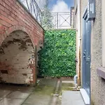 Charming Two Bedroom Apartment In Fairview