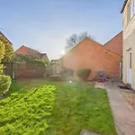 New Prestbury Place By Signature Stays - 5 Bedroom House Near Cheltenham Racecourse