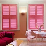 Colourful Apartment Close To Town Centre