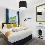 New Queens Road Property By Signature Stays
