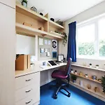 Student Only Ensuite Room At Shaftesbury Hall Near Central Cheltenham