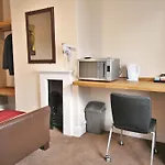 Central Hotel Cheltenham By Roomsbooked