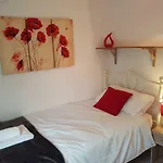 Central Cheltenham House - Sleeps 4/Pet Friendly