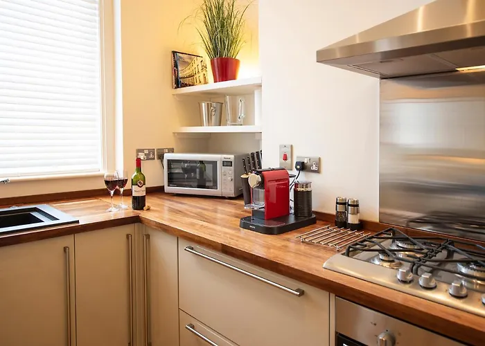 Arkle - Five Star Town Centre Apartment, Cheltenham