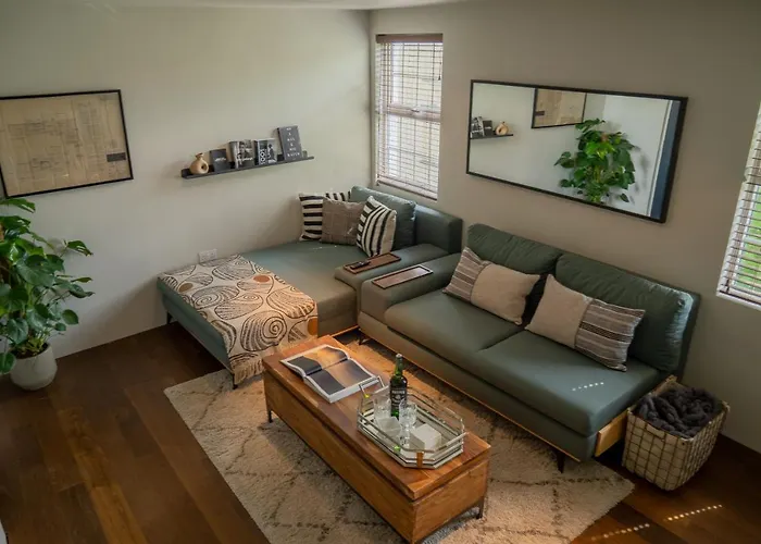 No 33 Stylish And Modern 1 Bed Apartment