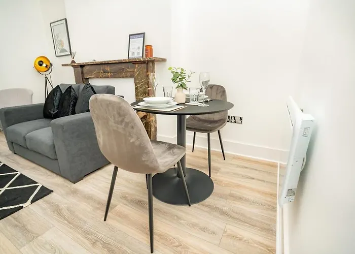 Cosy 1 Bedroom Apartment In Cheltenham Centre