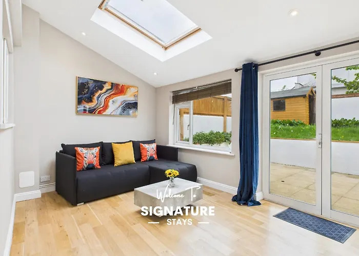 New Queens Road Property By Signature Stays