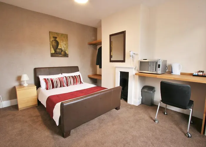 Central Hotel Cheltenham By Roomsbooked