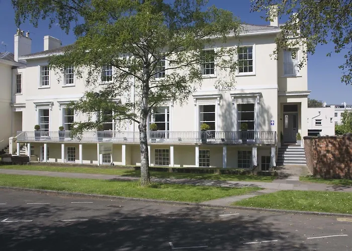 The Cheltenham Townhouse Studios At Glenfall Lawn Pittville Circus