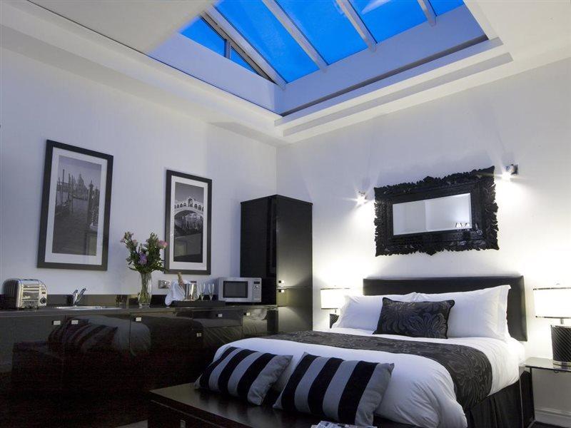 Apartment Strozzi Palace By Mansley Cheltenham