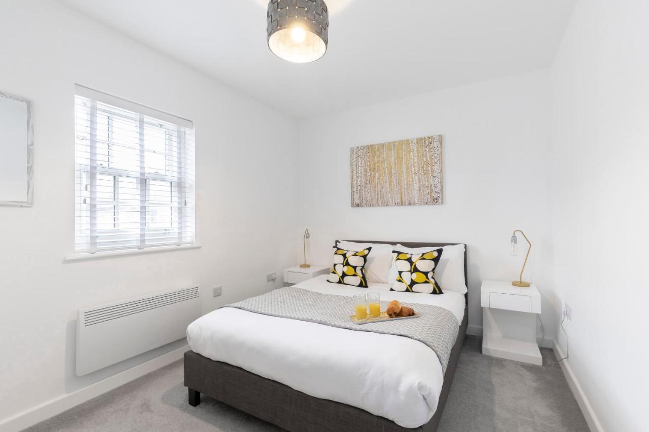 Apartment 2 Bedroom Town Centre *