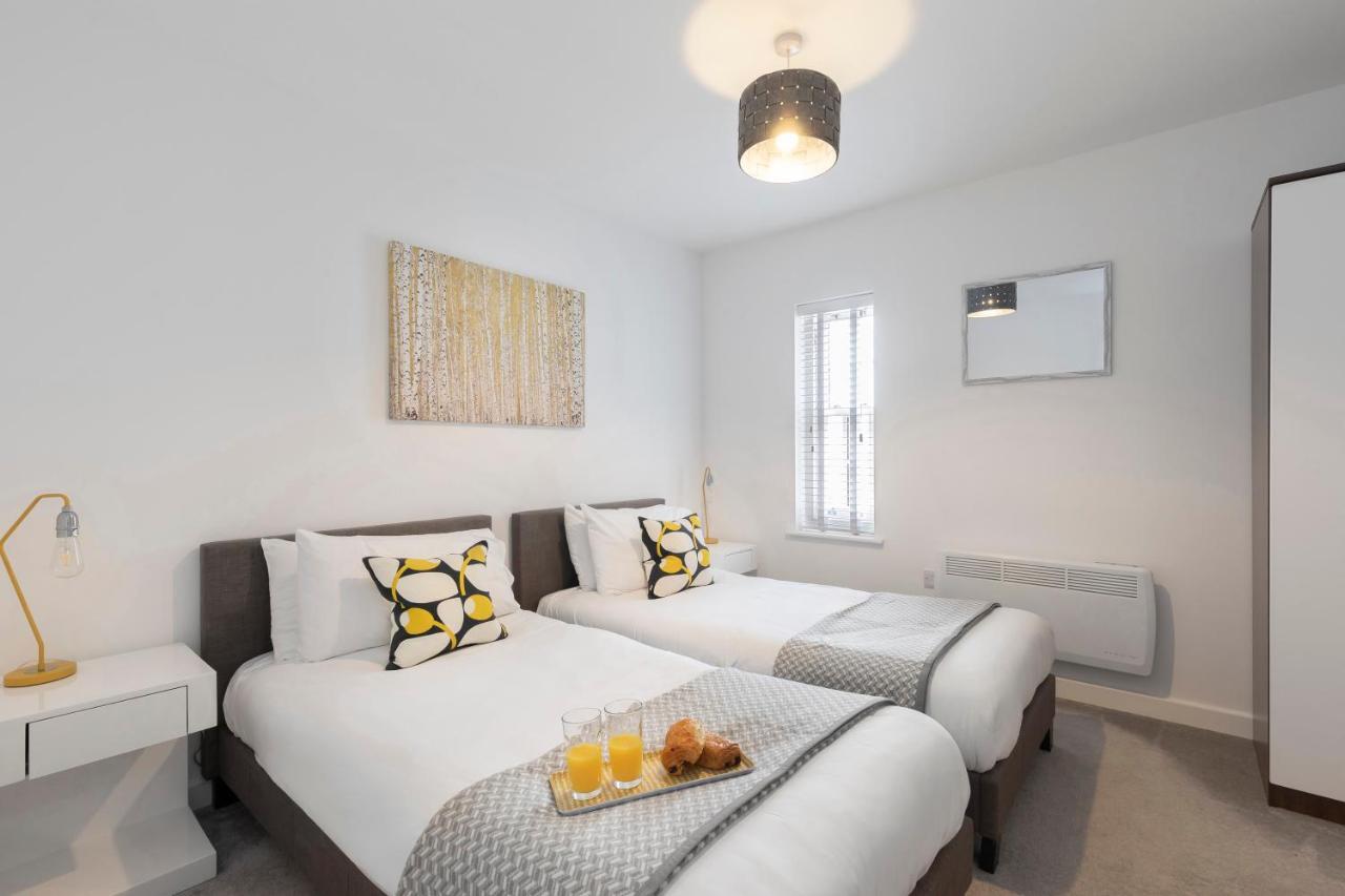 2 Bedroom Town Centre *