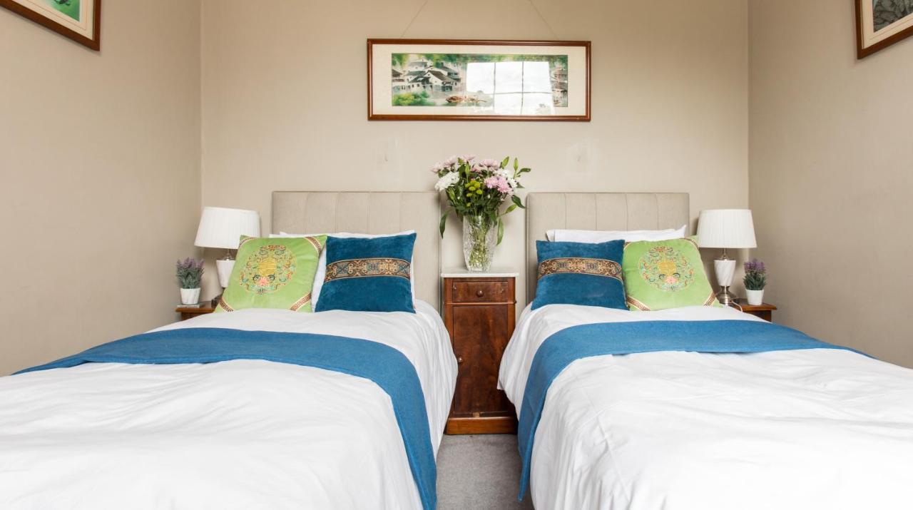 Apartment Flat 3, 6 Lypiatt Terrace Gloucestershire Gl50 2sx