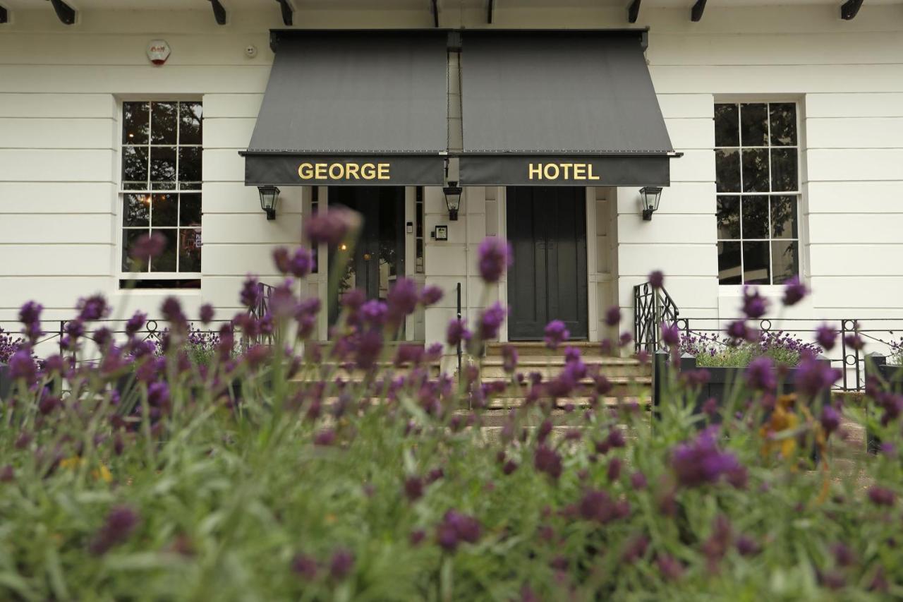 The George 4*