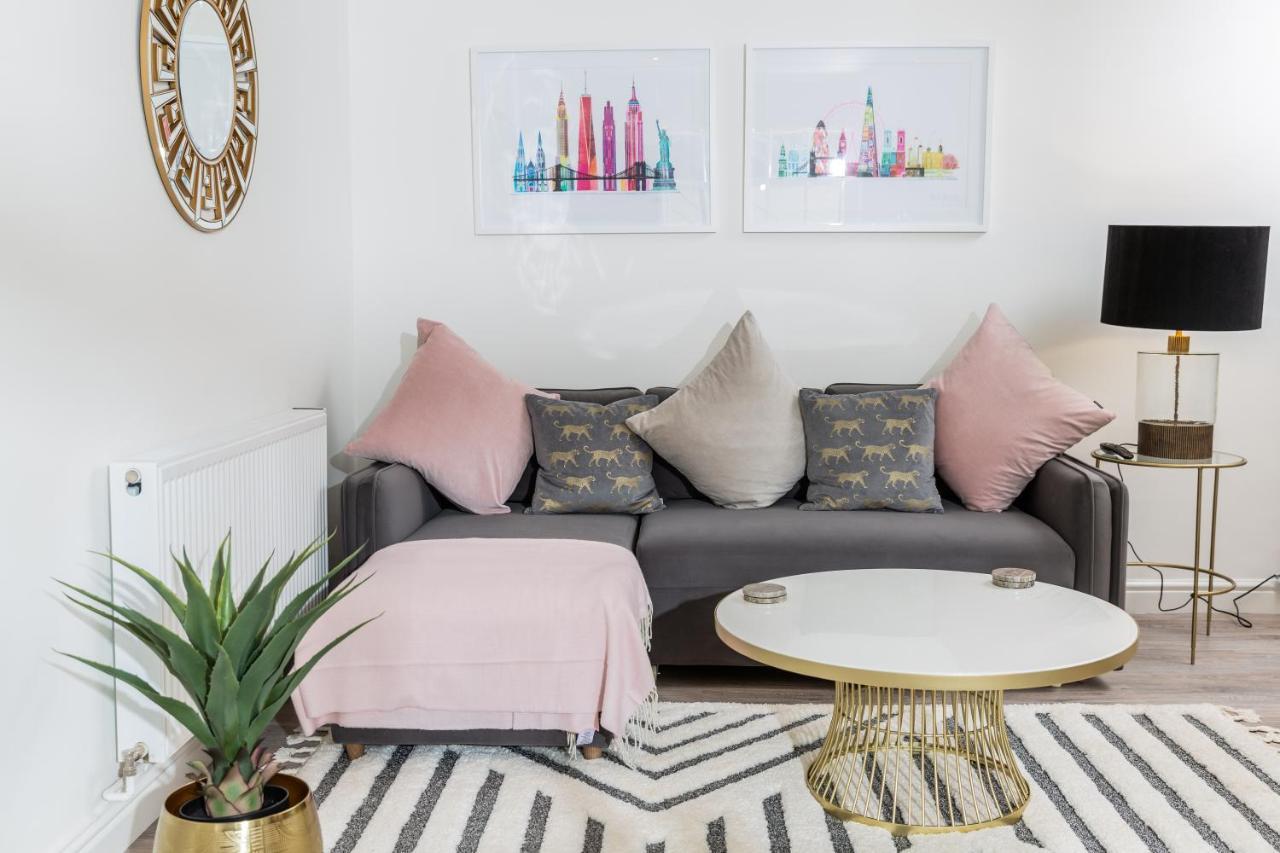 Elizabeth Flat 5 - By Luxury Apartment *