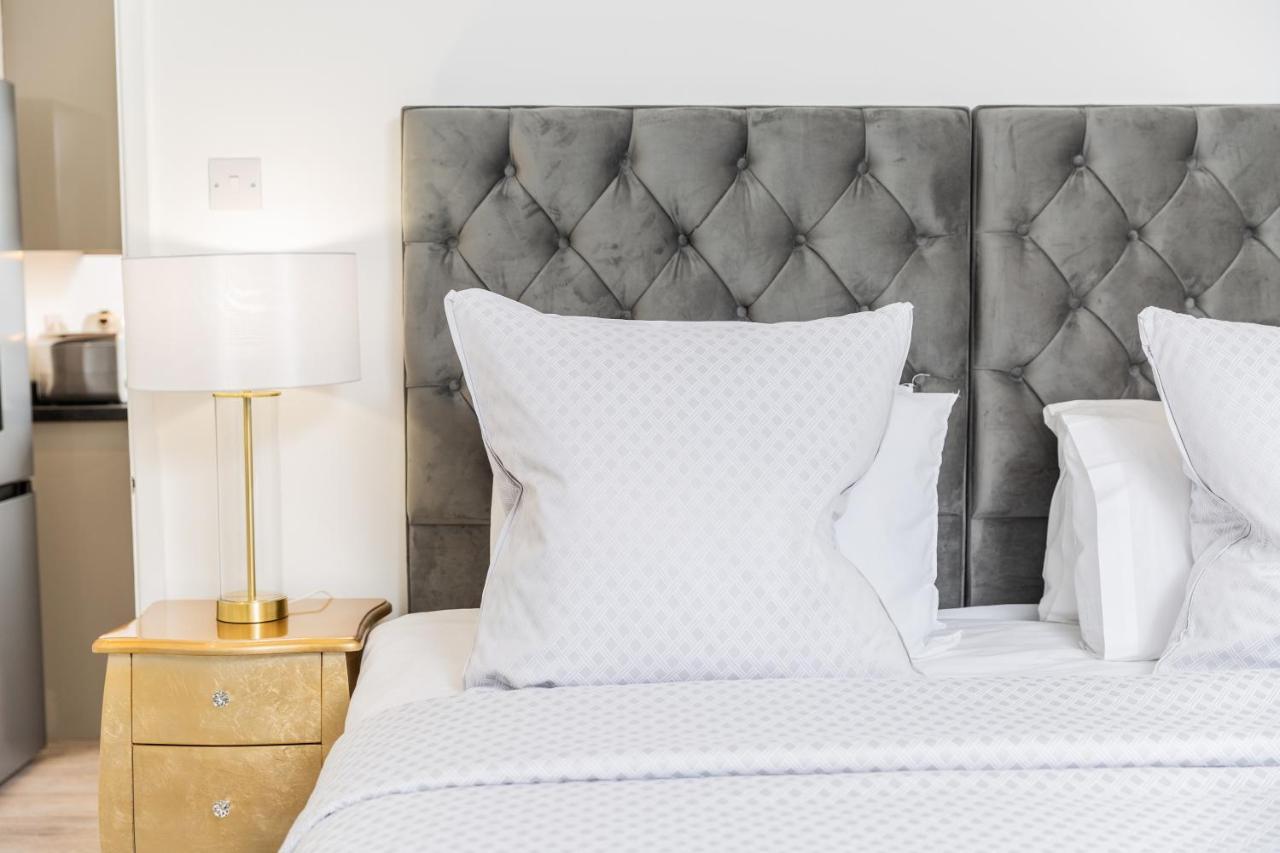 Elizabeth Flat 5 - By Luxury Apartment
