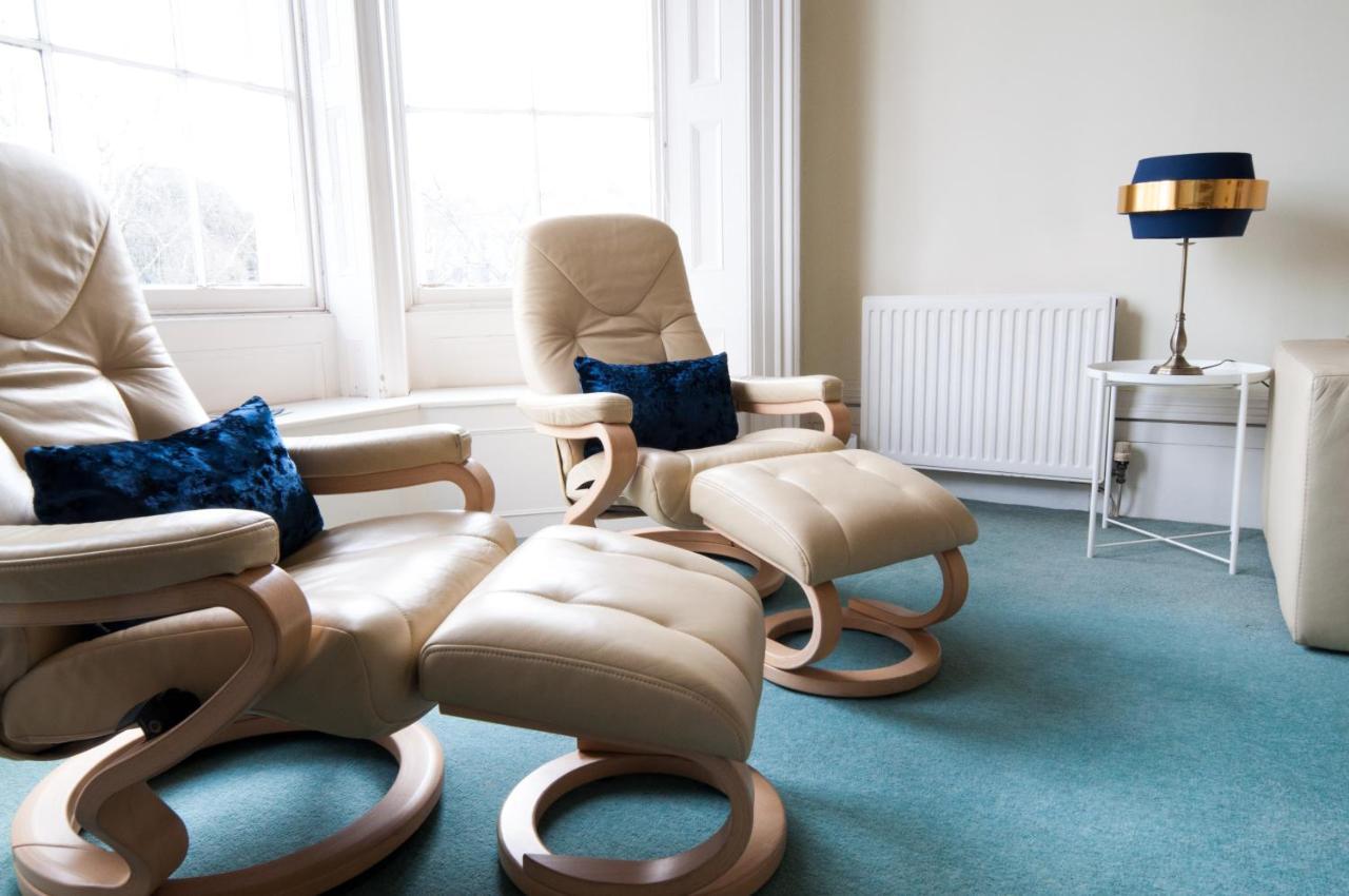 Cheltenham, Regency With Parking, Cavalier - Sleeps 6