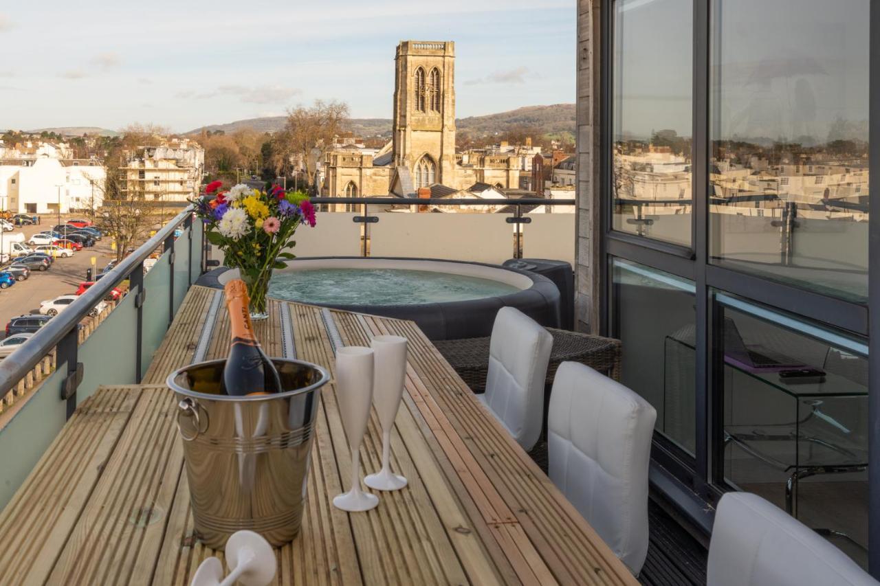 Penthouse With Hot Tub & Views 22 * Cheltenham
