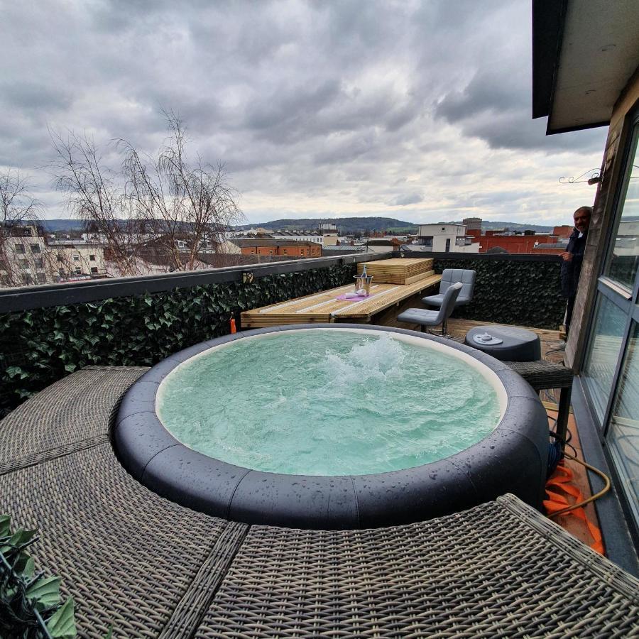 Penthouse With Hot Tub & Views 24 Apartment