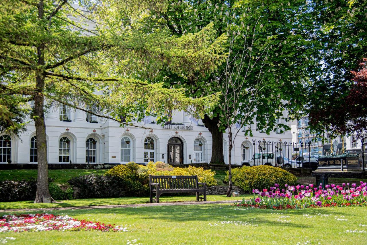 Queens Hotel 4*