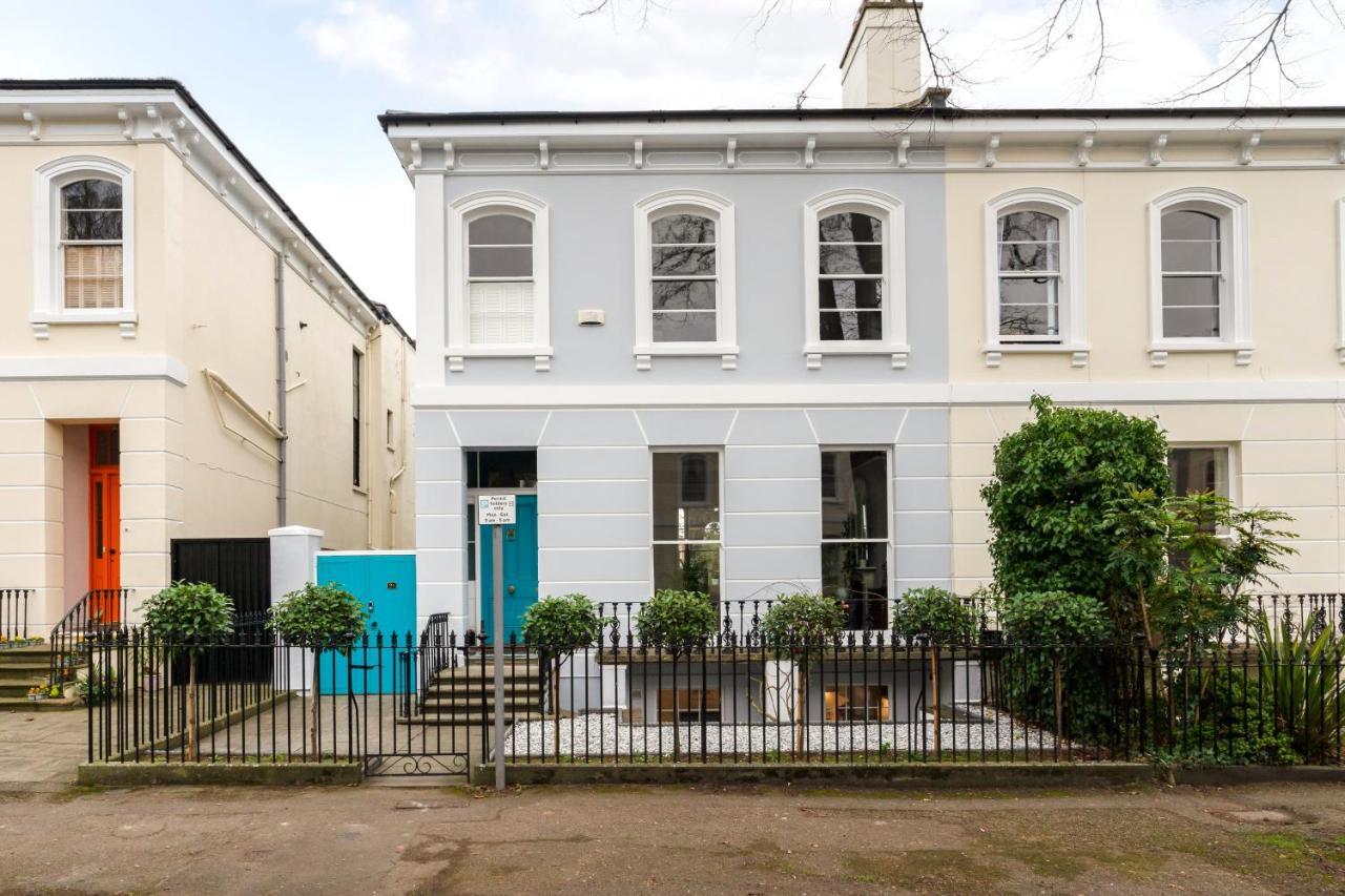 Stunning 2 Bed Basement Flat In The Heart Of Cheltenham! Apartment