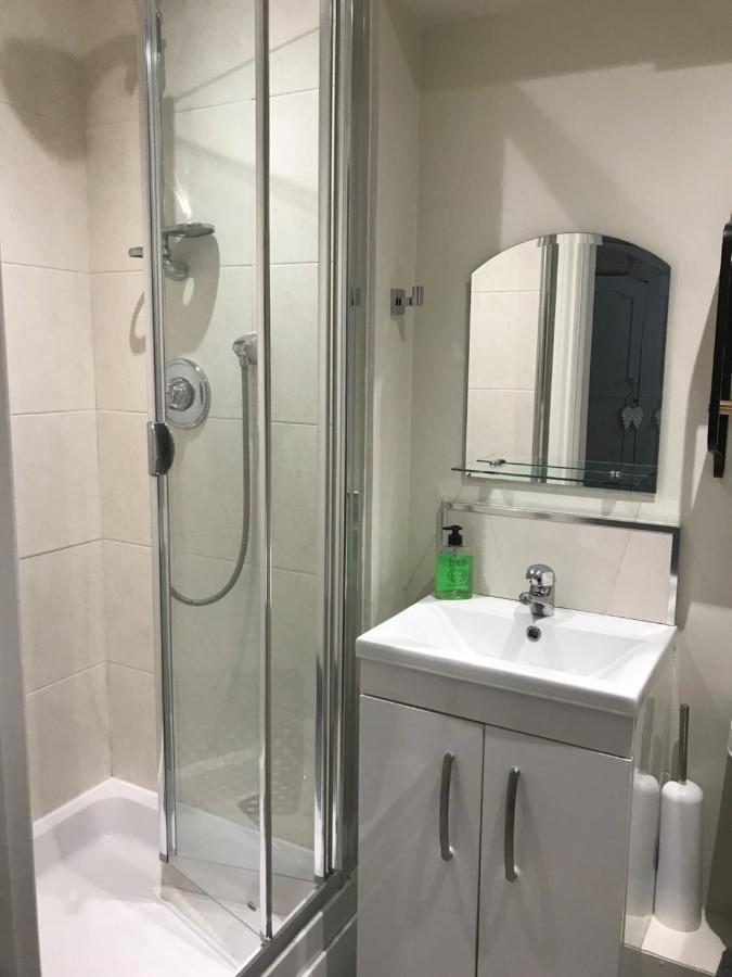 Luxury Refurbished 2 Bedroom Regency Cheltenham