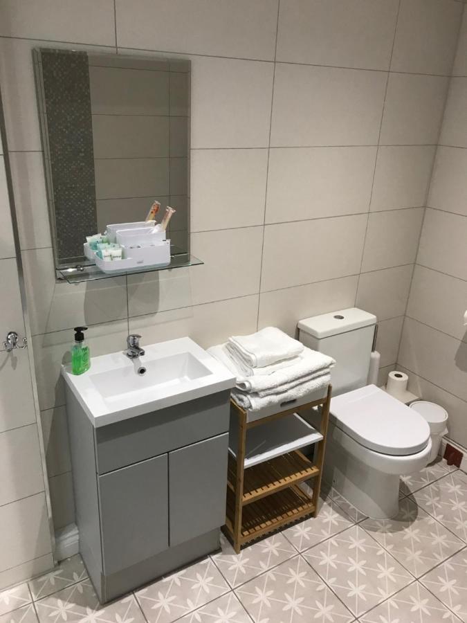 Luxury Refurbished 2 Bedroom Regency * Cheltenham
