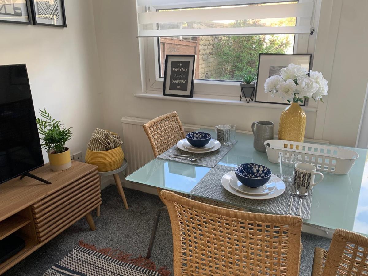 The Hideaway, Calm, Cozy, Dog Friendly Retreat