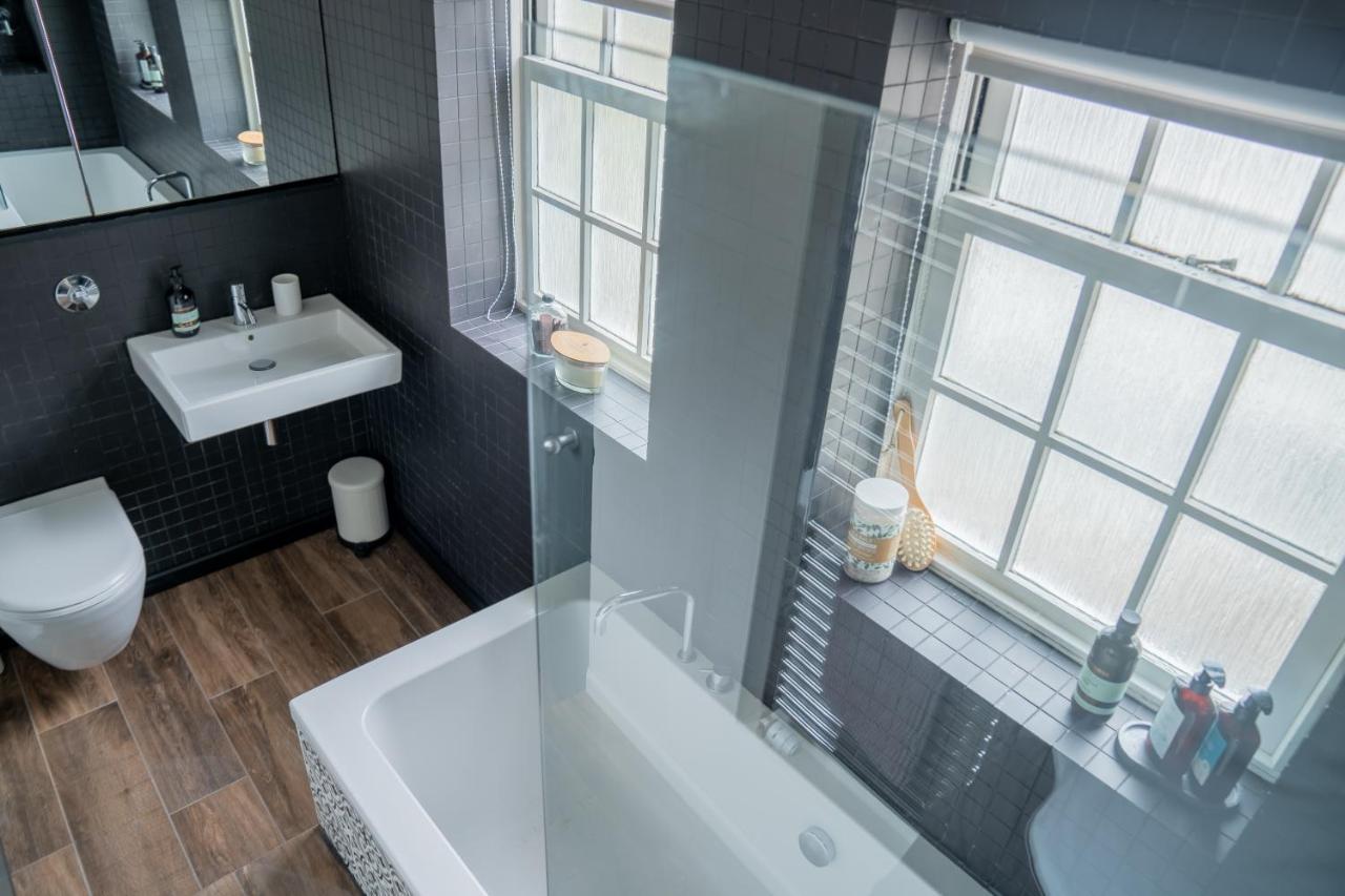 Apartment No 33 Stylish And Modern 1 Bed