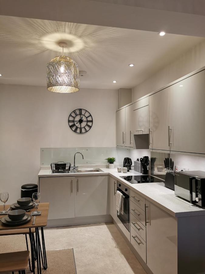 Axiom - Beautiful Stylish 2 Bed. Apartment *