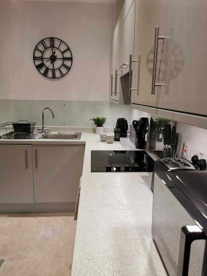Apartment Axiom - Beautiful Stylish 2 Bed. *