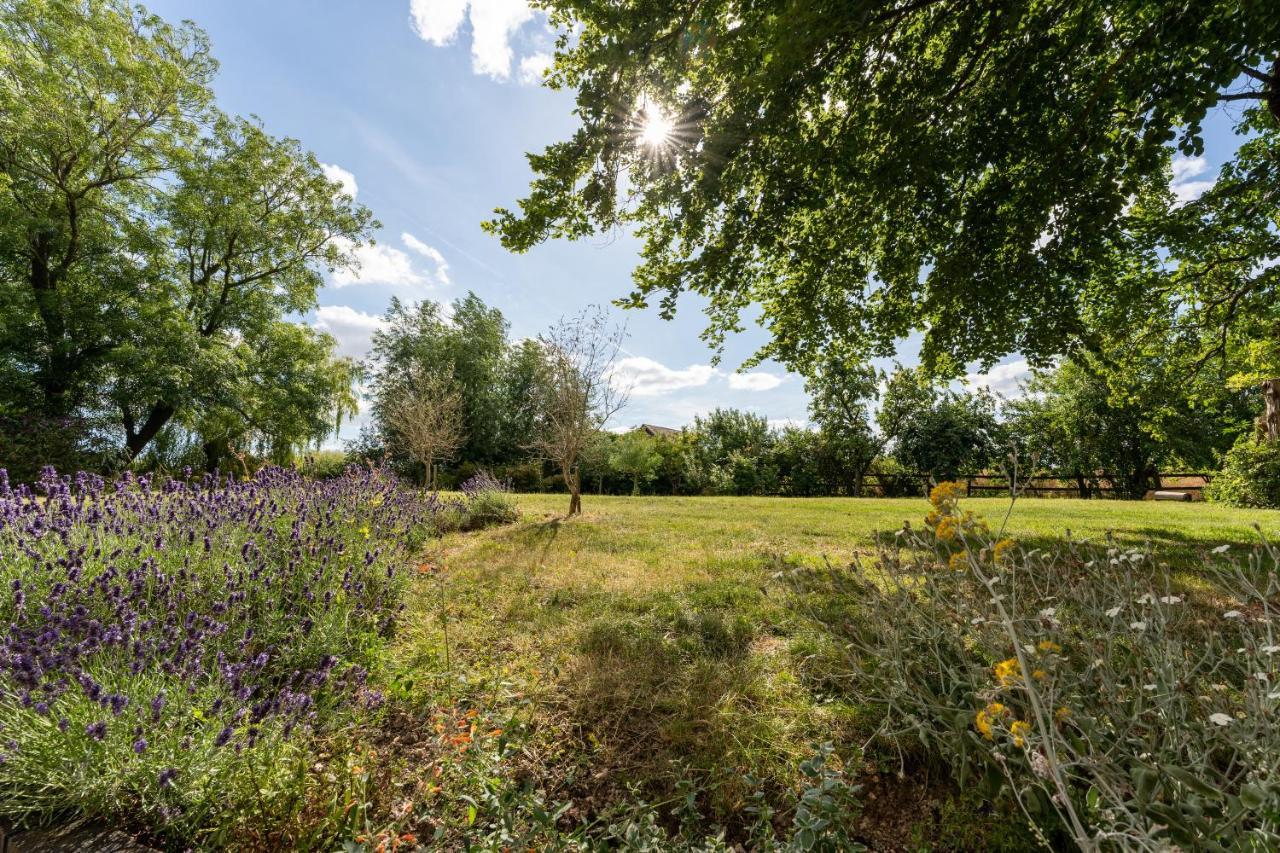 Holiday home Boddington Mill, Enchanting 3 Bdr Retreat By Oriri