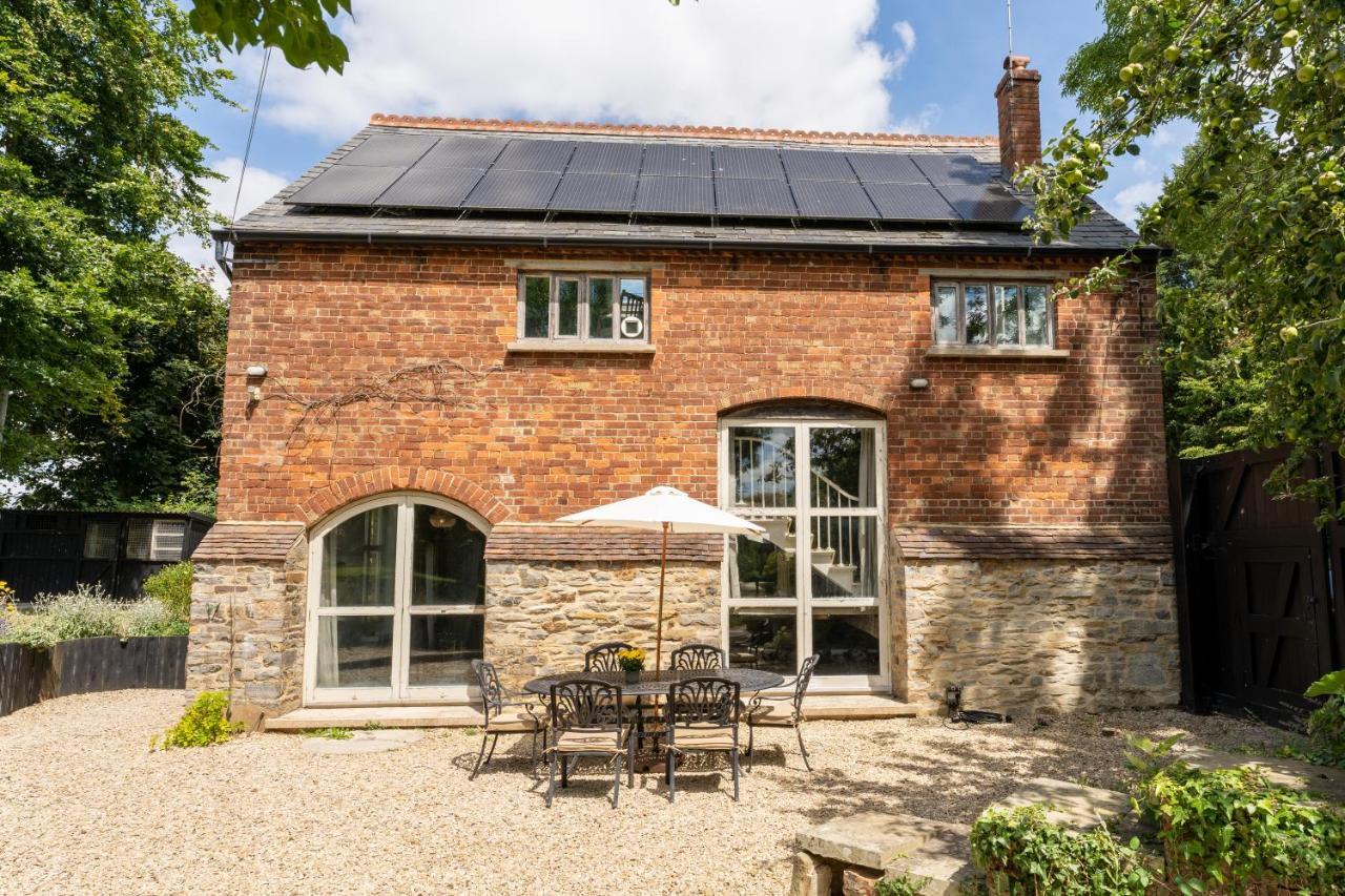 Holiday home Boddington Mill, Enchanting 3 Bdr Retreat By Oriri Cheltenham